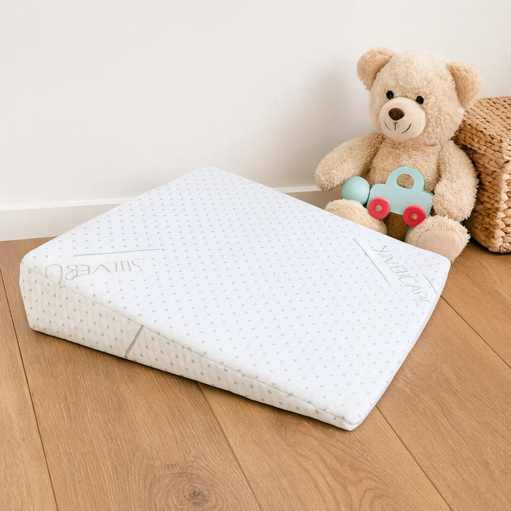 Rainy Бебешка антирефлуксна възглавница 60х39см Silver (сребърни нишки)