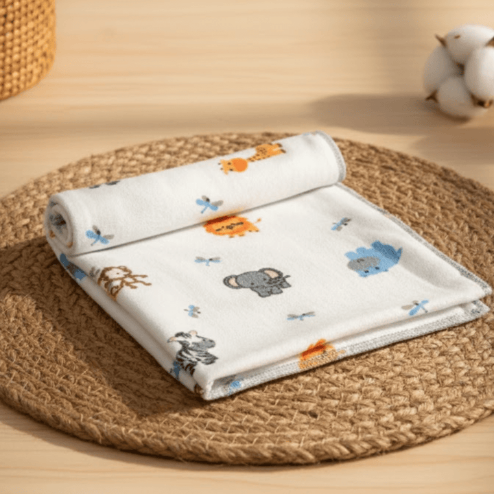 Rainy Бебешка пелена бархетна 80х80 см. Маймунка и приятели