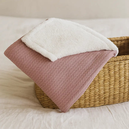 Rainy Бебешка двулицева плетена пелена 85х85 см. пепел от рози