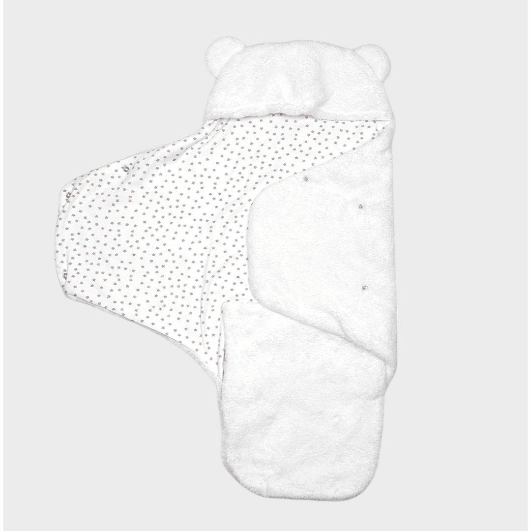 Rainy Бебешка пелена за новородено Топла прегръдка бял/звезди