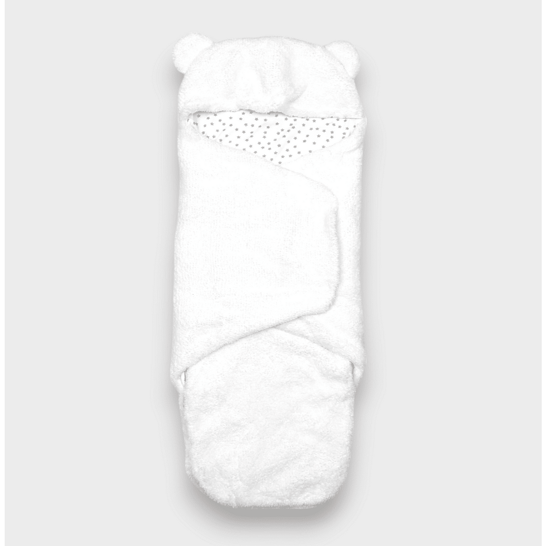 Rainy Бебешка пелена за новородено Топла прегръдка бял/звезди