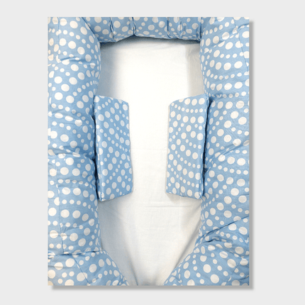 Rainy Бебешко гнездо с ограничители Бели точки