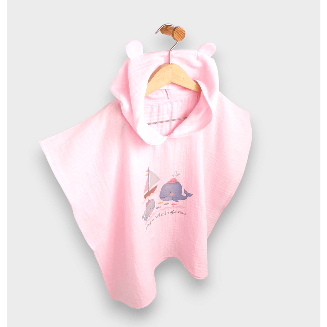 Rainy Бебешко муселиново пончо с качулка Whales Pink