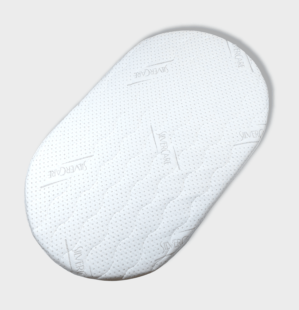 Rainy Матрак за бебешка кошара Angelo Transformer (овал) 70х118х12 Сребърни нишки