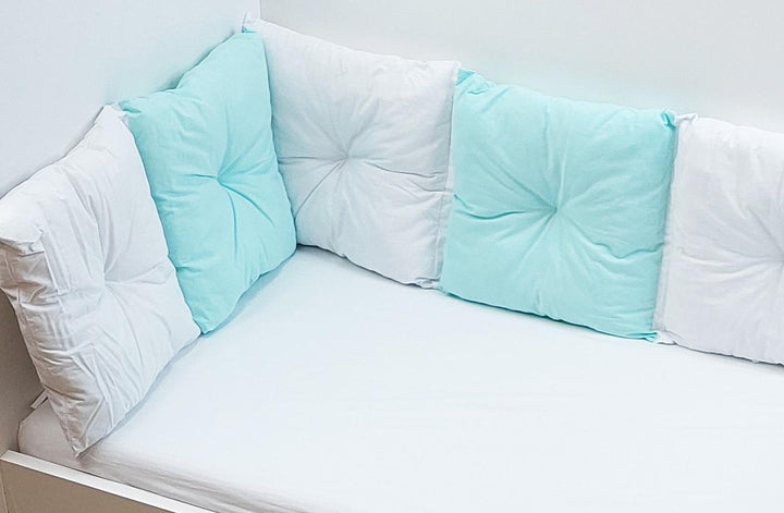 Rainy Обиколник за бебешка кошара 60х120 см. тип възглавнички Бял/Резеда